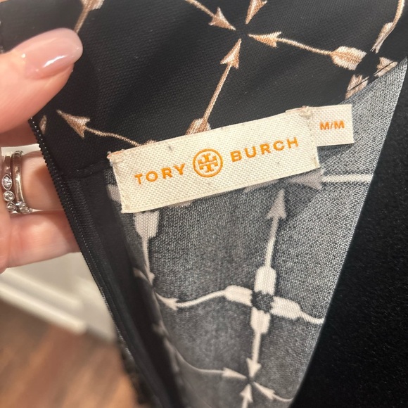 Tory Burch NWOT Mock Neck Long Sleeve Geometric Arrow Sleeve Mini Dress Sz M - Picture 9 of 9